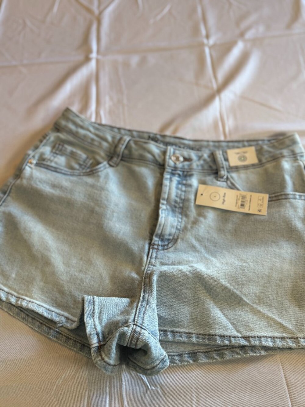 No Boundaries Hi Rise Jeans Shorts Women's 8 NWT!